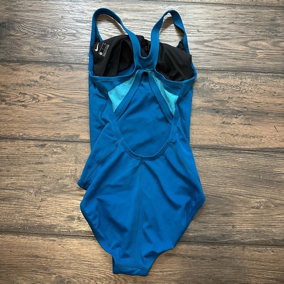 Nike Black and Blue Athletic Tank - Picture 2 of 3